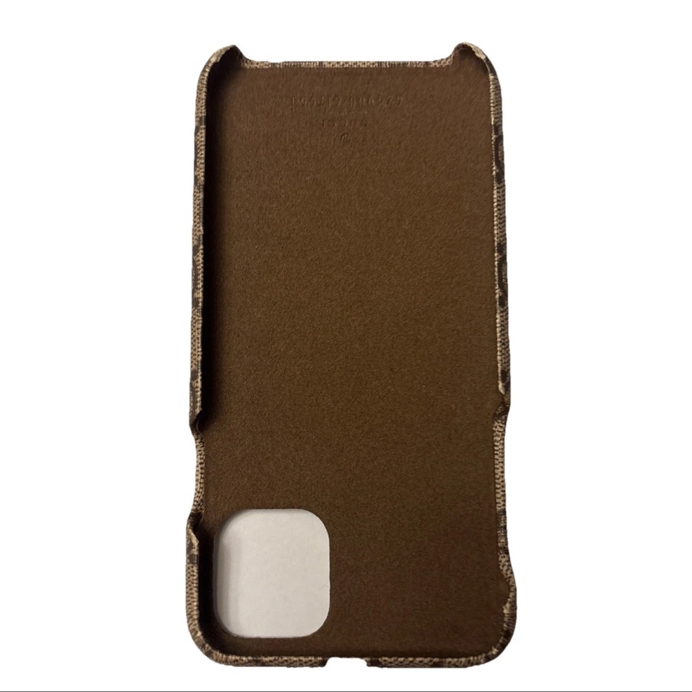 Authentic Gucci Beige GG with Apple design.  Designer iPhone Case iPhone 11 Pro - Picture 6 of 12
